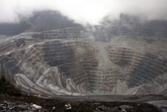 WEST PAPUA: MINING IN AN OCCUPATION FORGOTTEN BY THE WORLD